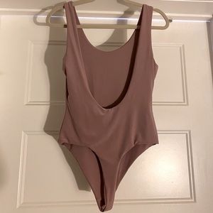 Mauve bodysuit with low back - L